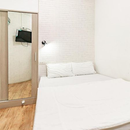 Ze Residence Bang Aor Station Bangkok Esterno foto