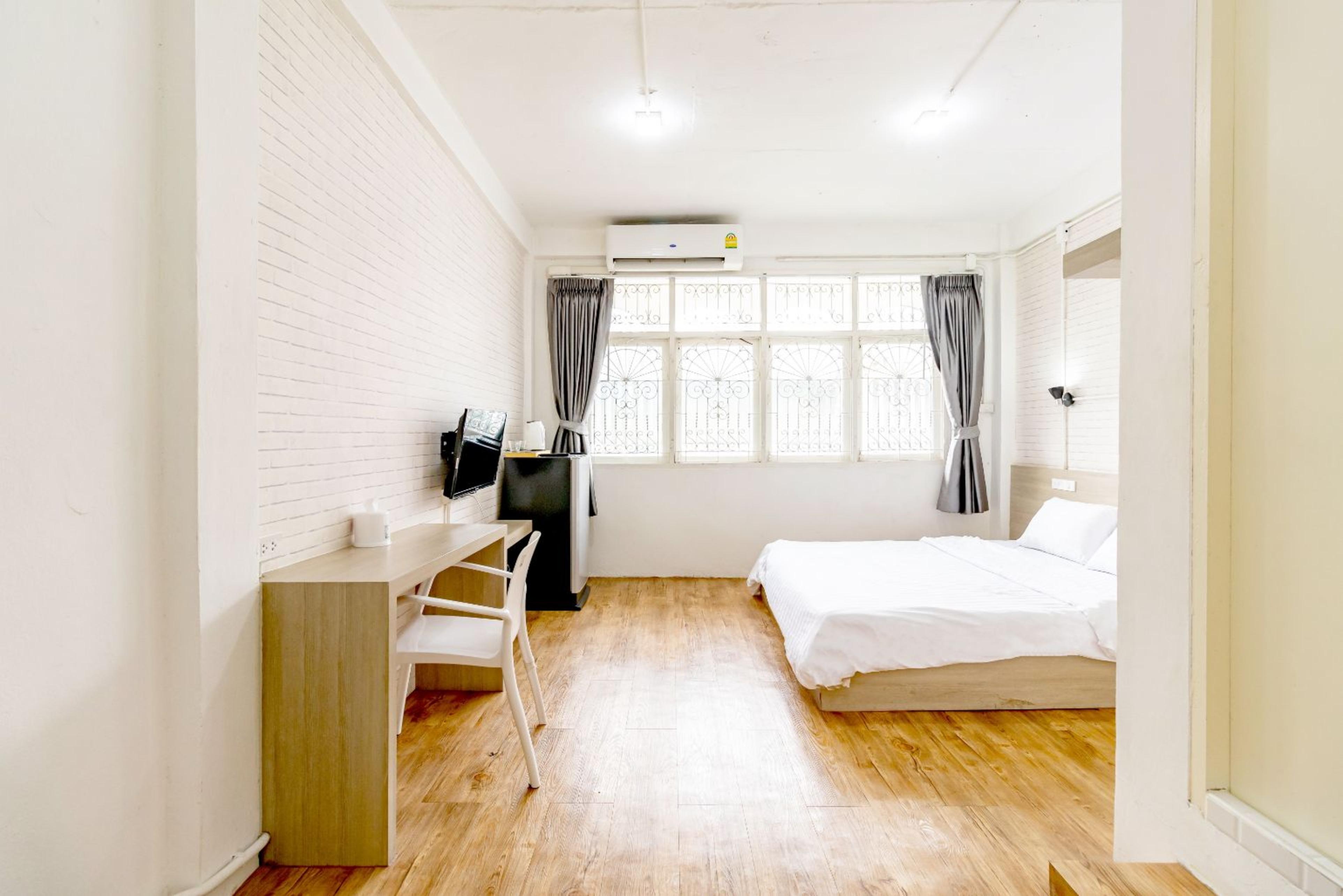Ze Residence Bang Aor Station Bangkok Esterno foto