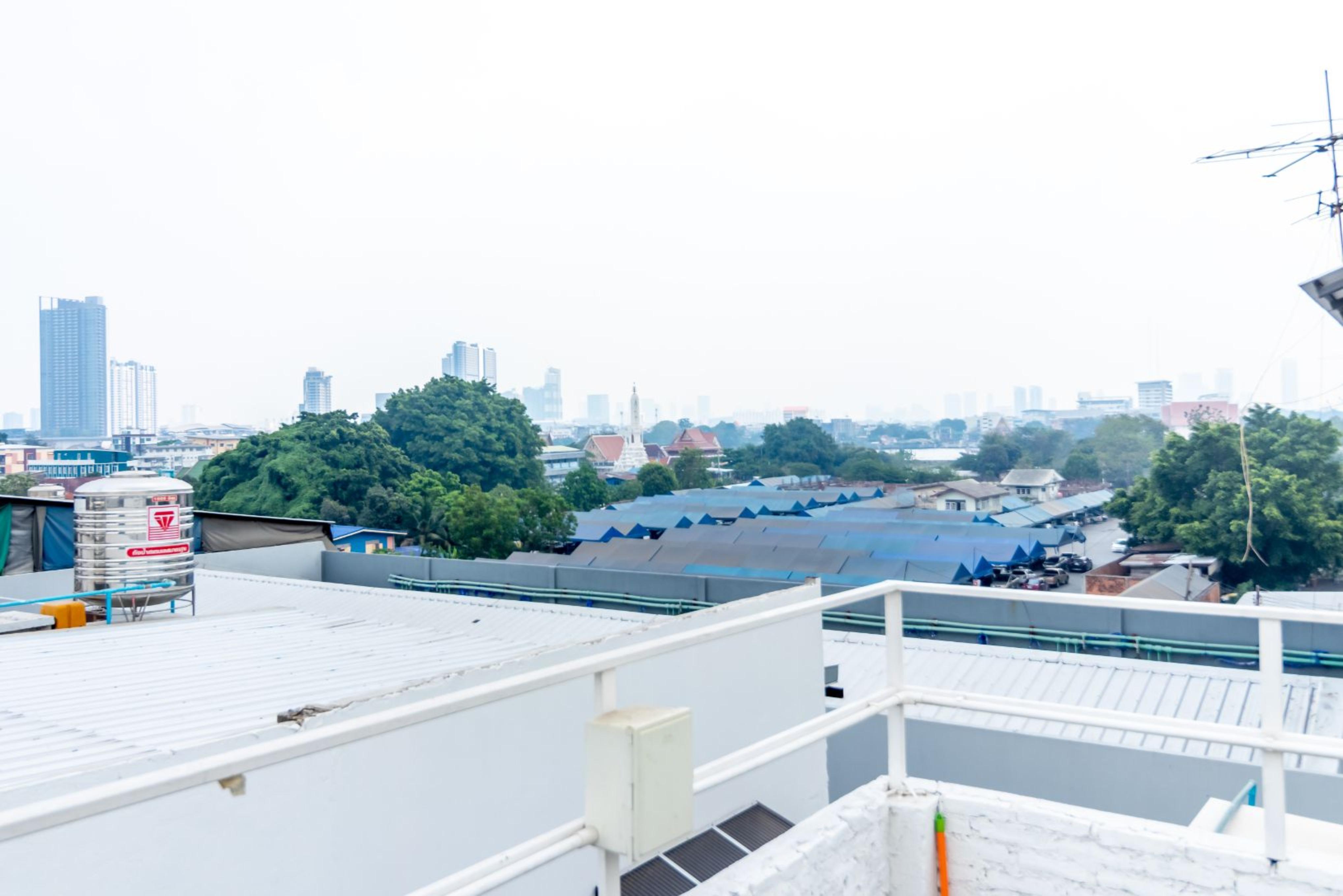 Ze Residence Bang Aor Station Bangkok Esterno foto